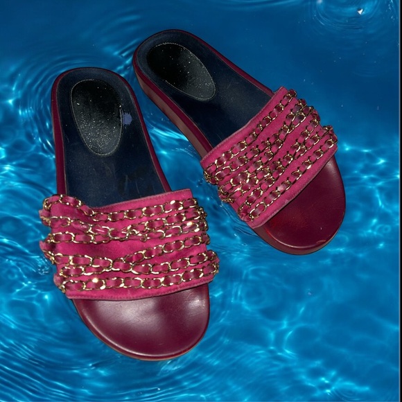 Chanel Red With Gold Chain Slides 39 Fits like a 37💕 - Picture 5 of 5